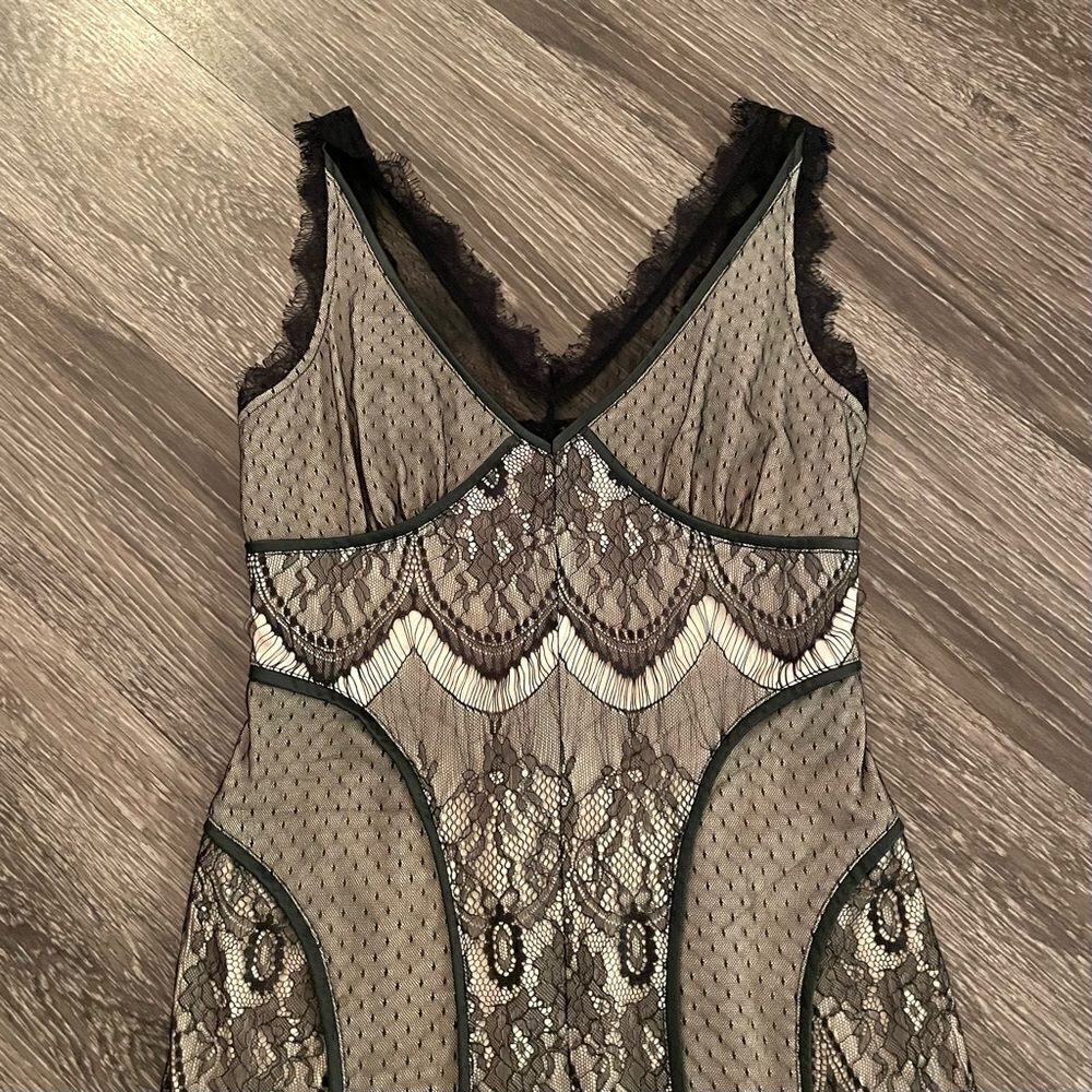 Ark & Co lace dress - Picture 3 of 9